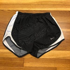 Size small Nike Tempo running shorts